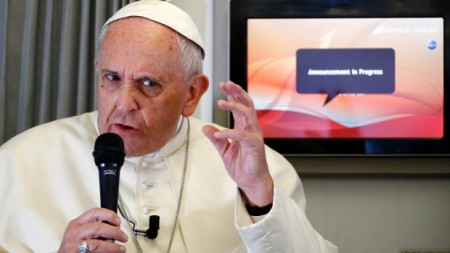 pope-francis-flight-philippines